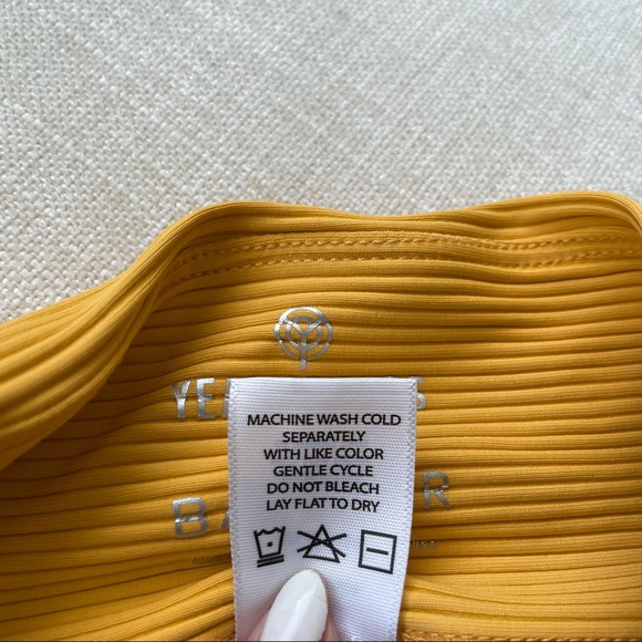 NWOT BANDIER X YEAR OF OURS Ribbed Biker Shorts - Picture 4 of 5